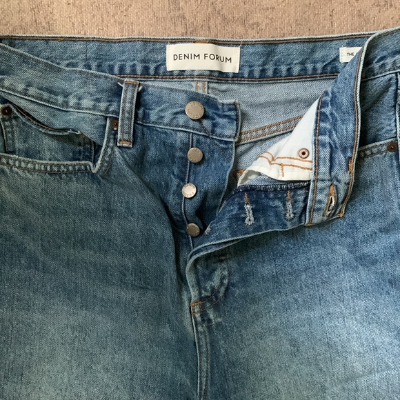 Aritzia Denim‎ Forum The Joni Loose Short 28 - Picture 3 of 5